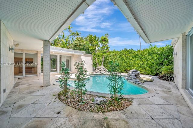 111 S Hibiscus Dr, Miami Beach, FL 33139
