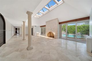 111 S Hibiscus Dr, Miami Beach, FL 33139