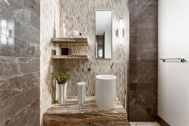 1425 Brickell Ave PH2ABCD, Miami, FL 33131