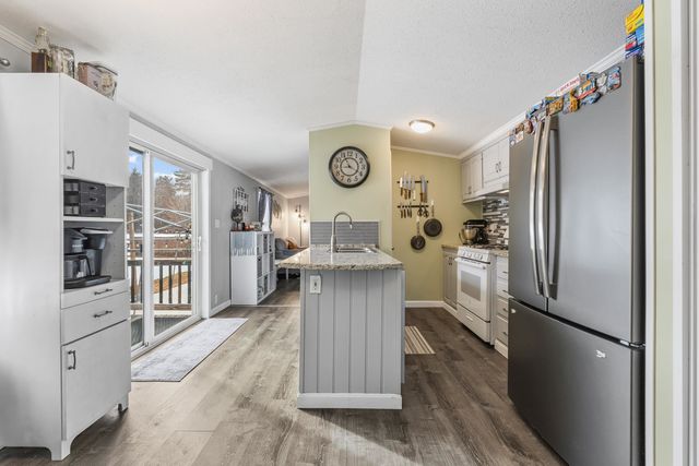 129 Salmon Falls Road, Rochester, NH 03868