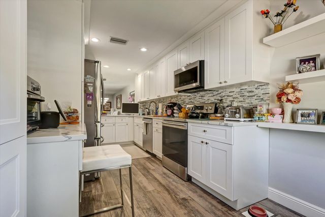 34 W Stratford Ln Lane W D, Boynton Beach, FL 33436