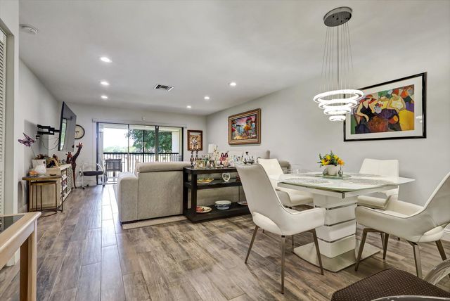 34 W Stratford Ln Lane W D, Boynton Beach, FL 33436