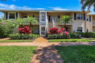 34 W Stratford Ln Lane W D, Boynton Beach, FL 33436