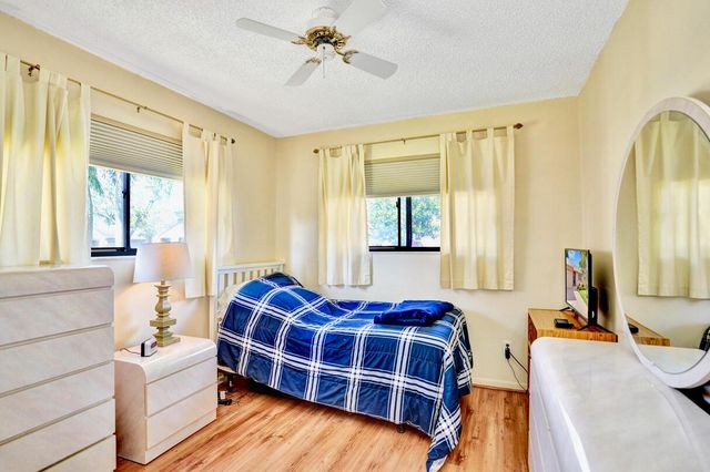 124 Mayfair Lane, Boynton Beach, FL 33426