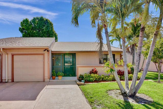 124 Mayfair Lane, Boynton Beach, FL 33426