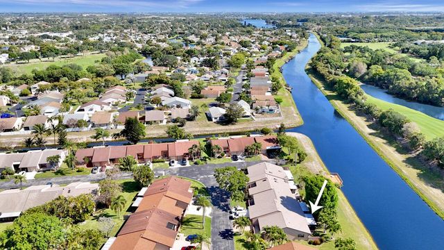 124 Mayfair Lane, Boynton Beach, FL 33426