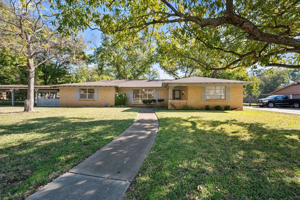 4316 Ashmore Drive, North Richland Hills, TX 76180 — exterior