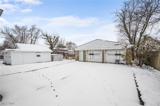 1737 Sheridan Avenue NE, Warren, OH 44483