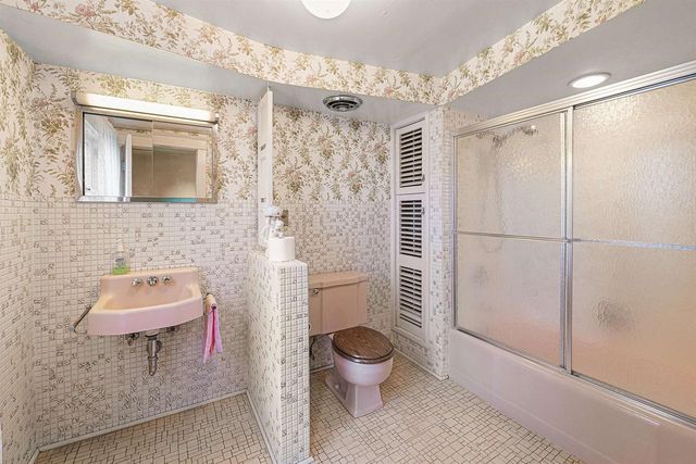 208 Mary Street, Beaver Dam, WI 53916