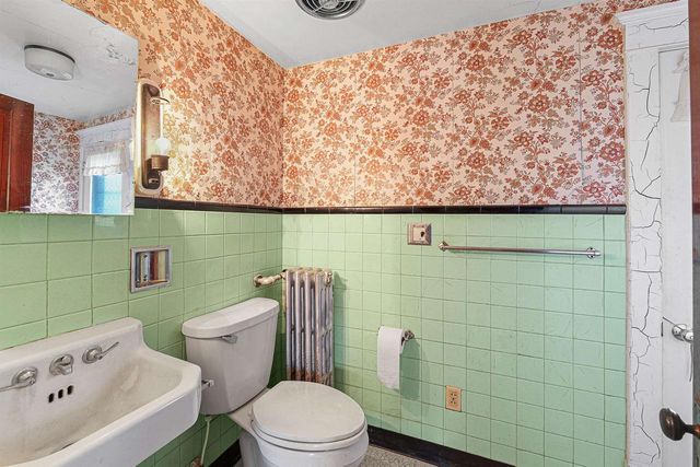 208 Mary Street, Beaver Dam, WI 53916