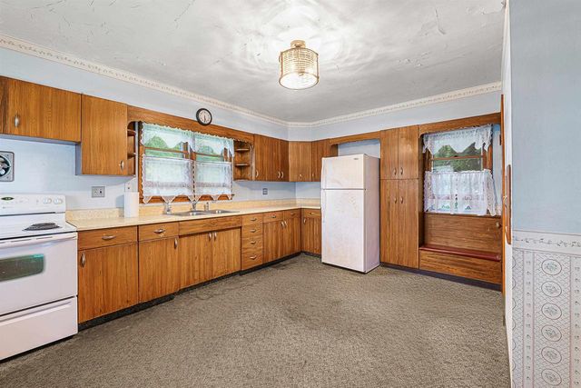 208 Mary Street, Beaver Dam, WI 53916