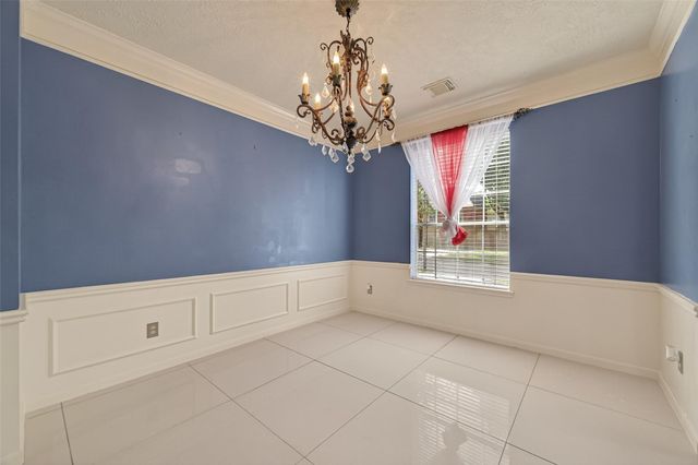 4218 Meadowchase Lane, Houston, TX 77014