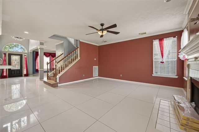 4218 Meadowchase Lane, Houston, TX 77014