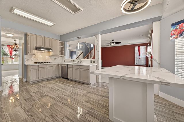 4218 Meadowchase Lane, Houston, TX 77014