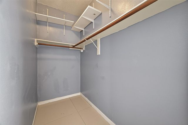 4218 Meadowchase Lane, Houston, TX 77014