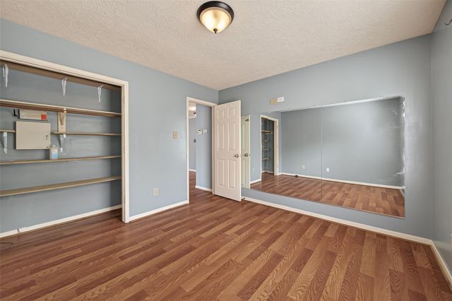 4218 Meadowchase Lane, Houston, TX 77014