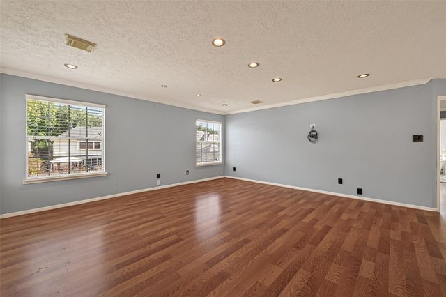 4218 Meadowchase Lane, Houston, TX 77014