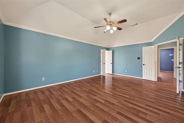 4218 Meadowchase Lane, Houston, TX 77014