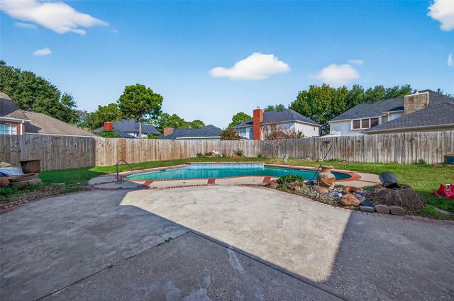 4218 Meadowchase Lane, Houston, TX 77014