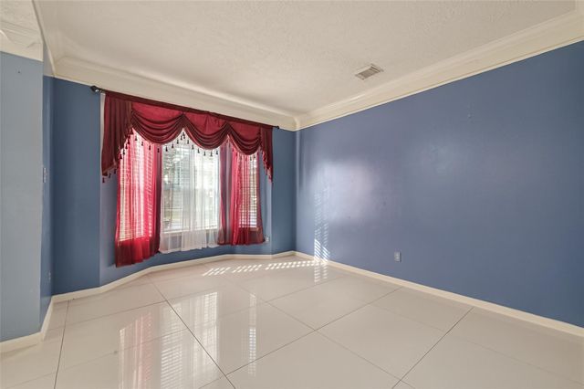 4218 Meadowchase Lane, Houston, TX 77014