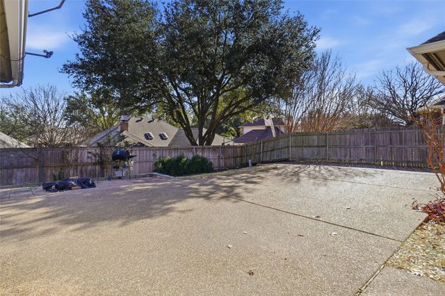 7125 Quail Ridge Road, Fort Worth, TX 76132