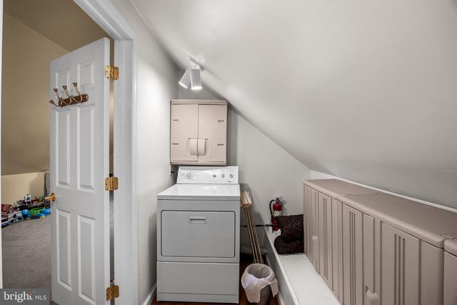 4 BOSWELL RD, Marlton, NJ 08053