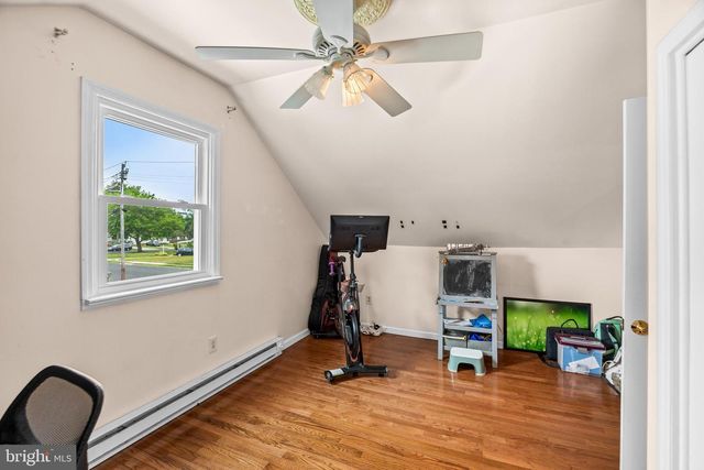 4 BOSWELL RD, Marlton, NJ 08053