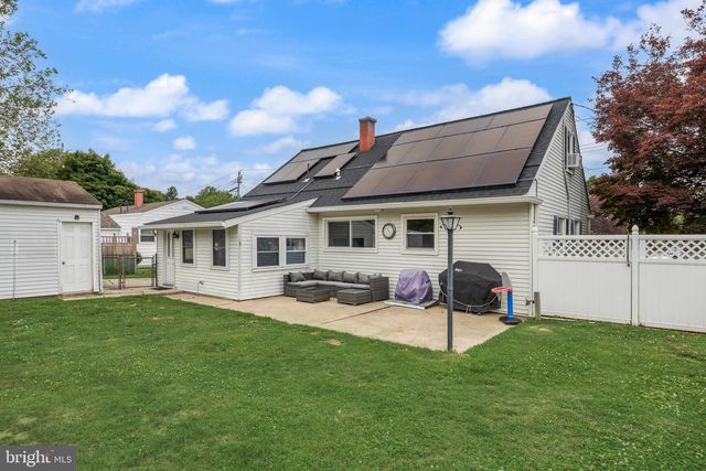 4 BOSWELL RD, Marlton, NJ 08053