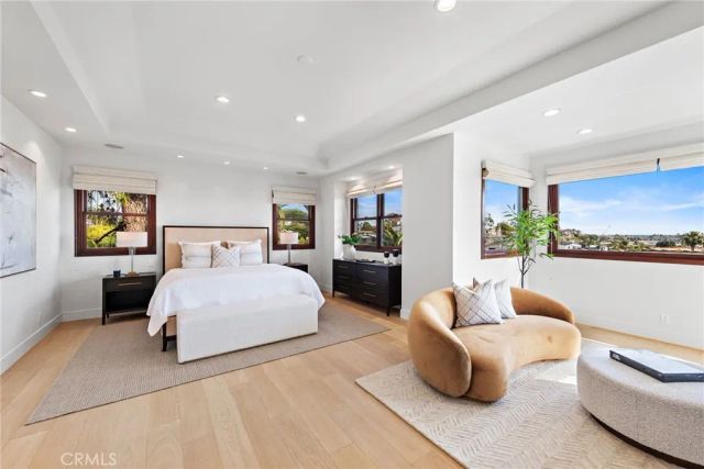 2907 Cliff Drive, Newport Beach, CA 92663