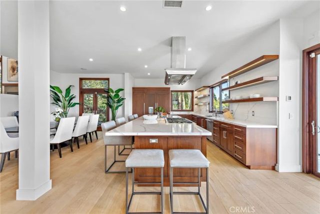 2907 Cliff Drive, Newport Beach, CA 92663