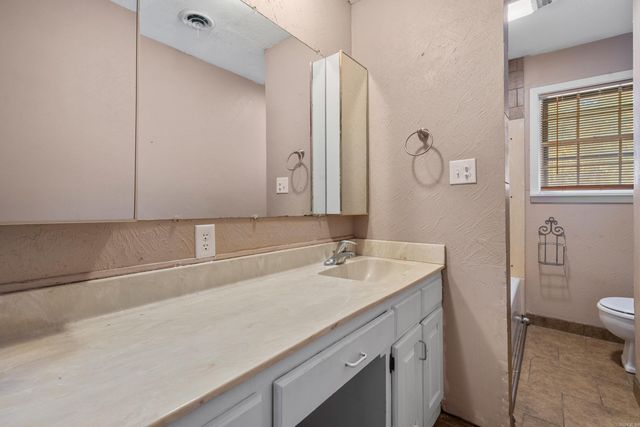 2050 Elaine Circle, Arkadelphia, AR 71923