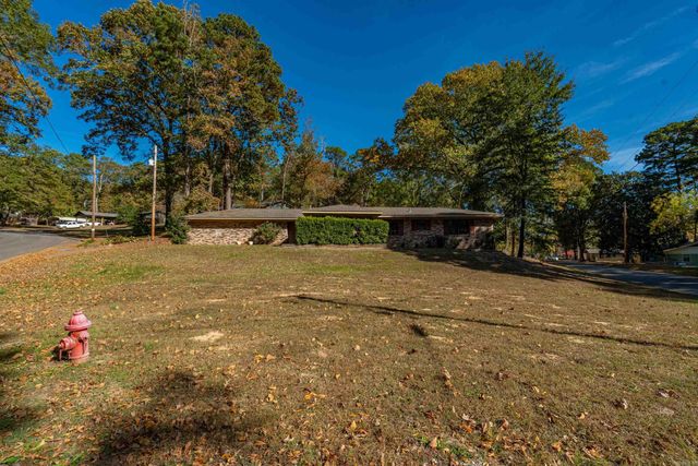 2050 Elaine Circle, Arkadelphia, AR 71923
