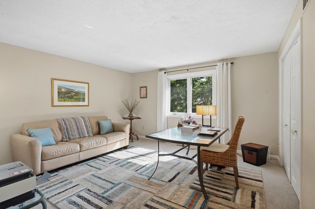 411 Maple Brook Rd 411, Bellingham, MA 02019