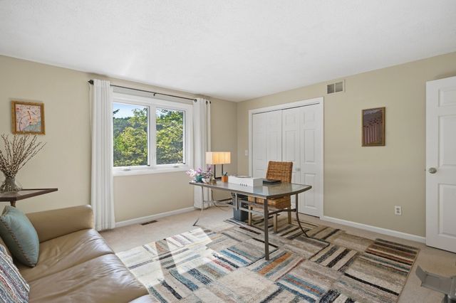 411 Maple Brook Rd 411, Bellingham, MA 02019