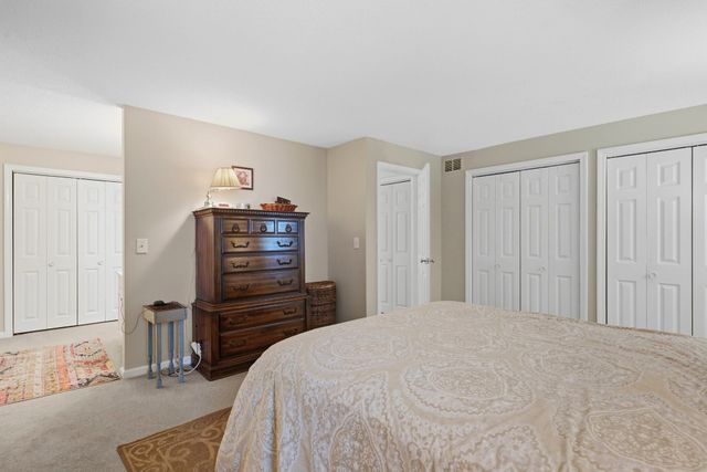 411 Maple Brook Rd 411, Bellingham, MA 02019