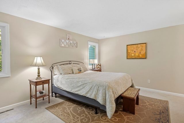 411 Maple Brook Rd 411, Bellingham, MA 02019