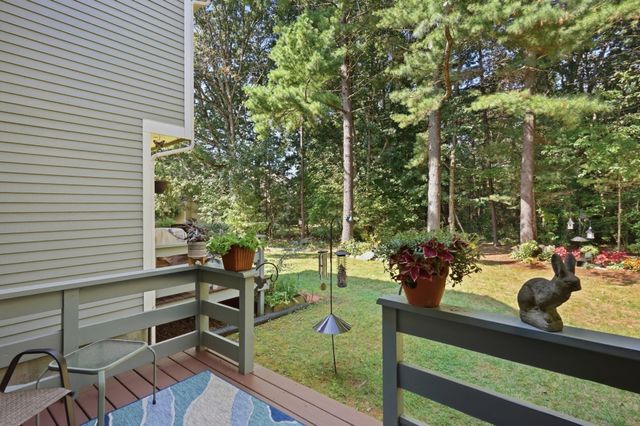 411 Maple Brook Rd 411, Bellingham, MA 02019