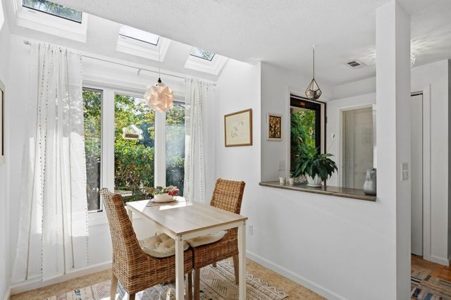 411 Maple Brook Rd 411, Bellingham, MA 02019