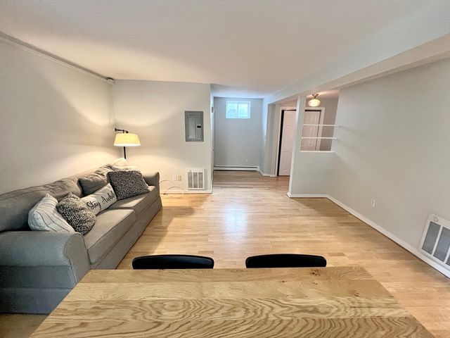 8 Wall Street 1, Boston, MA 02129