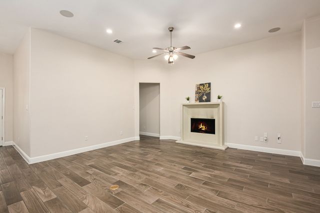 1300 Beach Drive, Pelican Bay, TX 76020