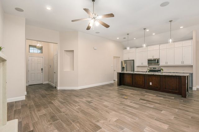 1300 Beach Drive, Pelican Bay, TX 76020