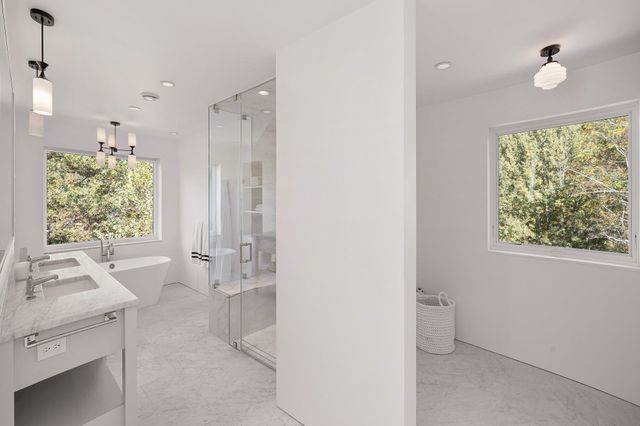 48 Pike Street, Stowe, VT 05672