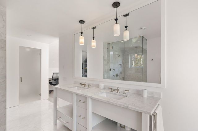 48 Pike Street, Stowe, VT 05672