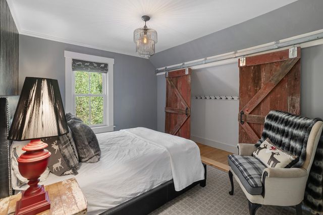 48 Pike Street, Stowe, VT 05672