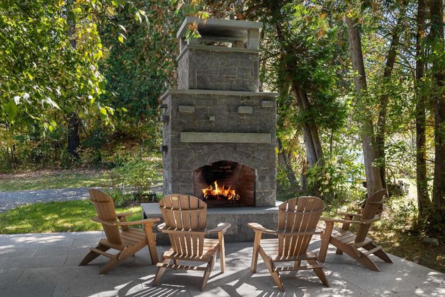 48 Pike Street, Stowe, VT 05672