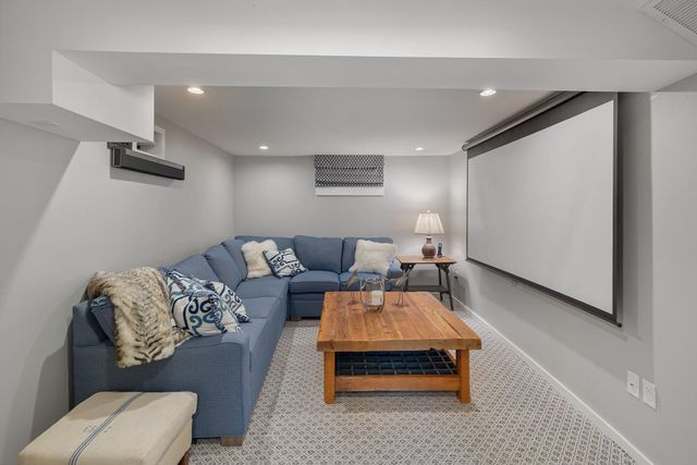 48 Pike Street, Stowe, VT 05672