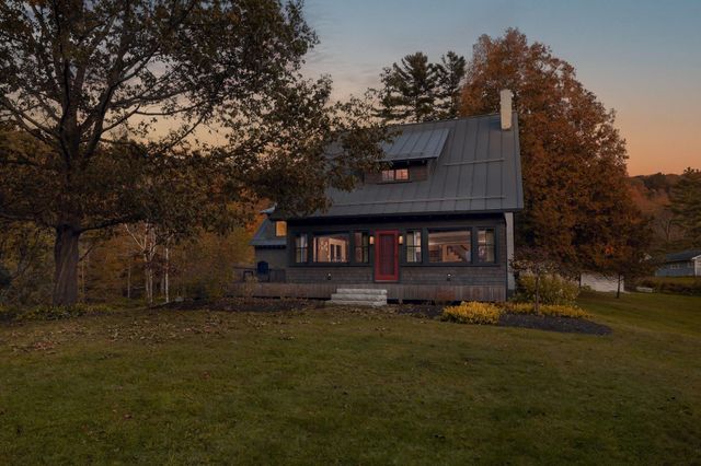 48 Pike Street, Stowe, VT 05672