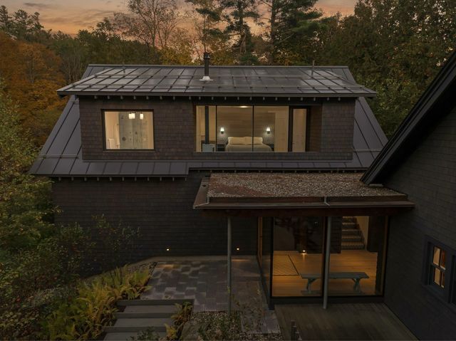 48 Pike Street, Stowe, VT 05672