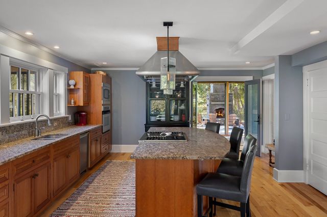 48 Pike Street, Stowe, VT 05672