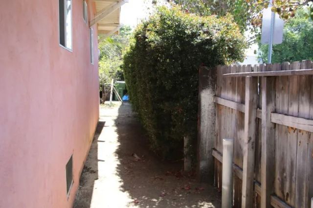 1301 N McCadden Place, Los Angeles, CA 90028